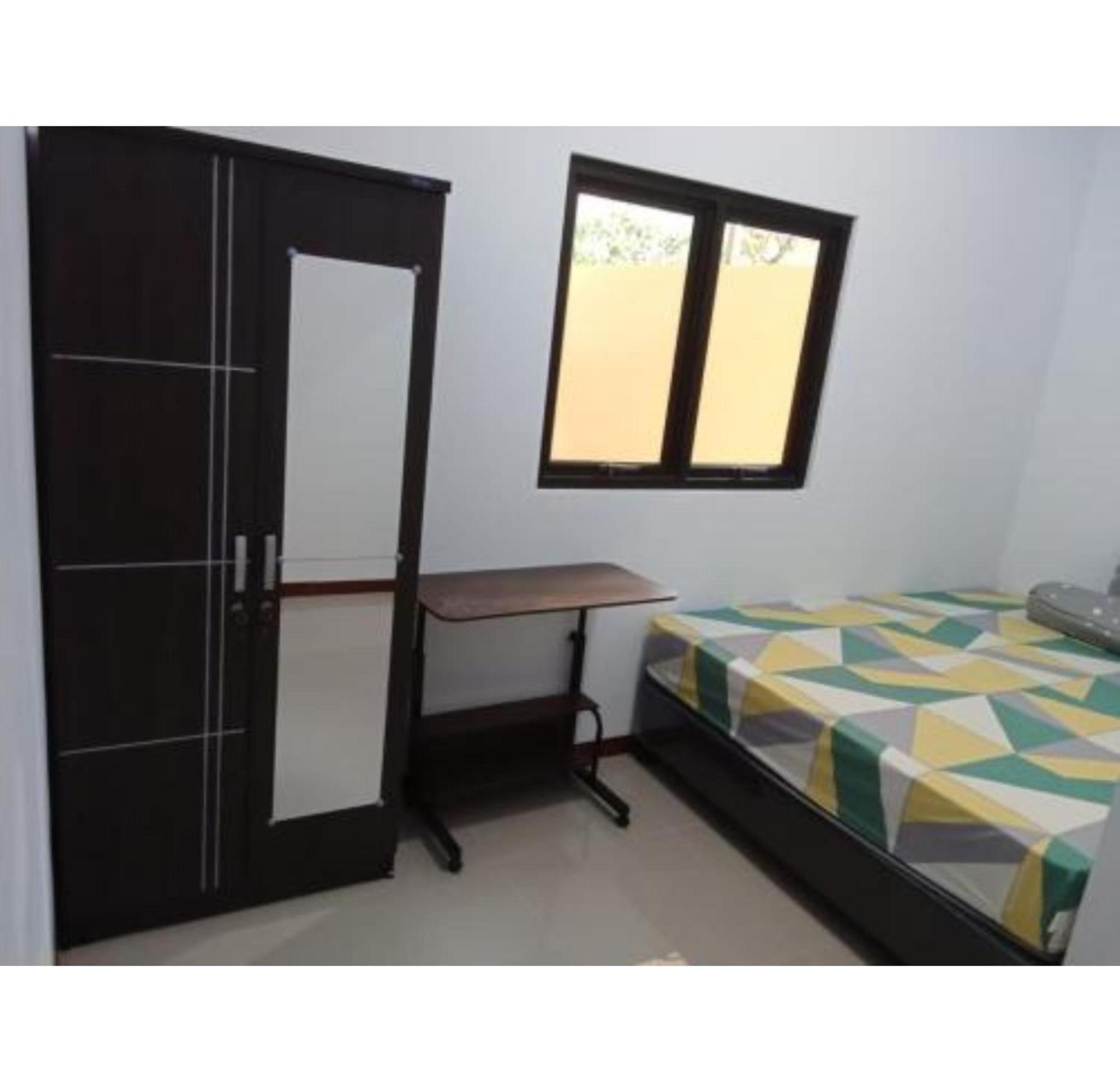 Spot On 94166 Kost Bunda Syariah Ξενοδοχείο Μπεκάσι Εξωτερικό φωτογραφία
