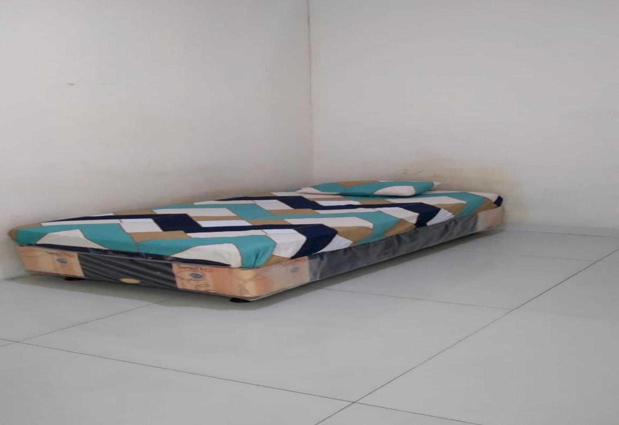 Spot On 94166 Kost Bunda Syariah Ξενοδοχείο Μπεκάσι Εξωτερικό φωτογραφία