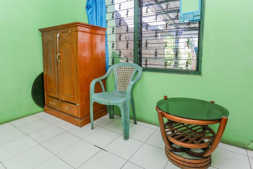 Spot On 94166 Kost Bunda Syariah Ξενοδοχείο Μπεκάσι Εξωτερικό φωτογραφία